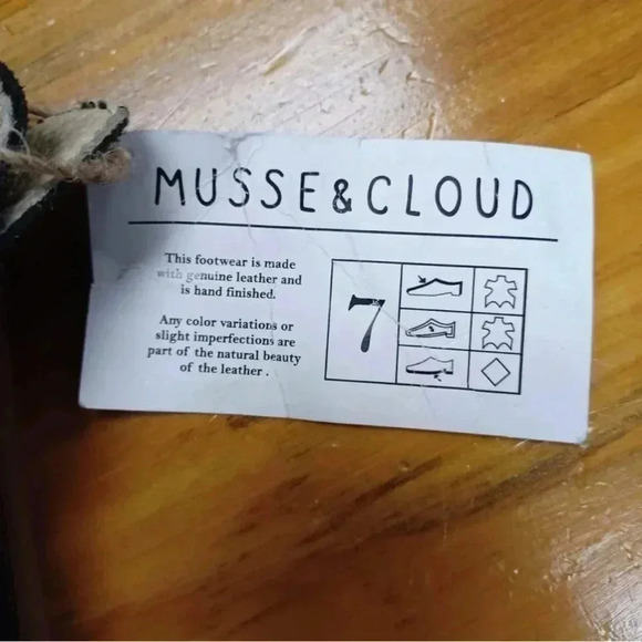 Anthropologie  Musse & Cloud Black Suede Sling Back Sandals Size 7 - Picture 11 of 12